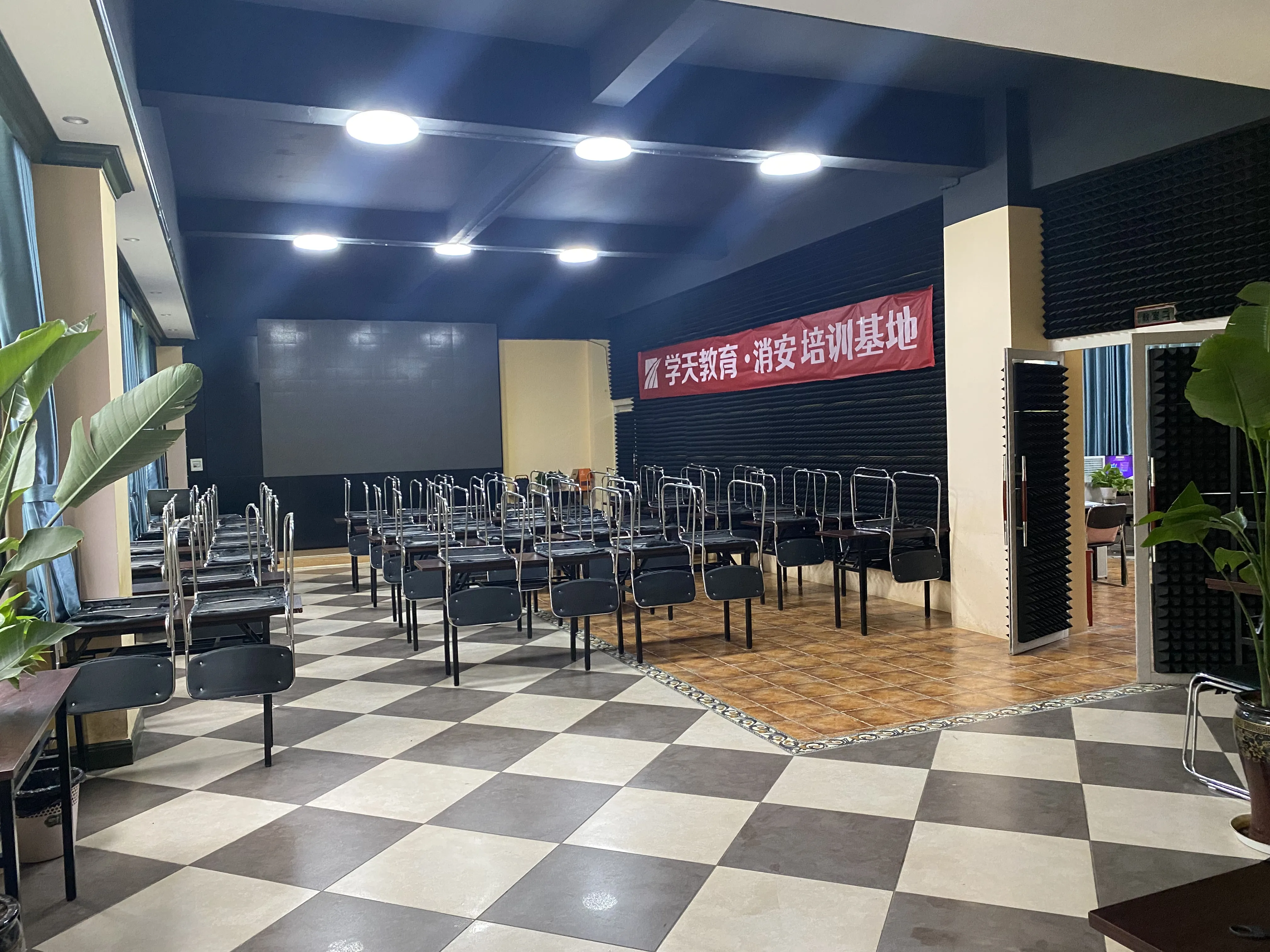 学天教育_昆明消防学校_分校风采