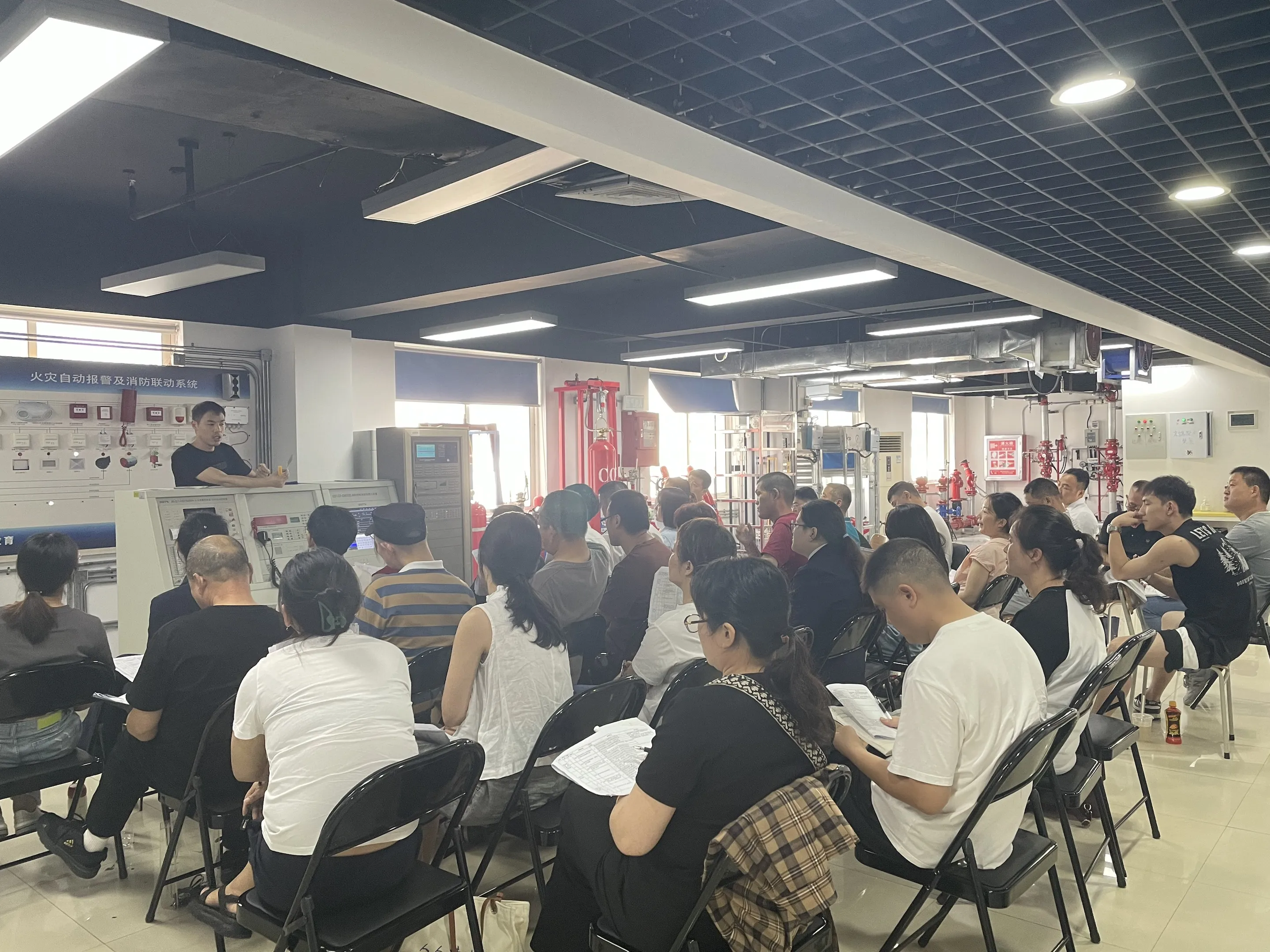 学天教育_温州消防学校_分校风采