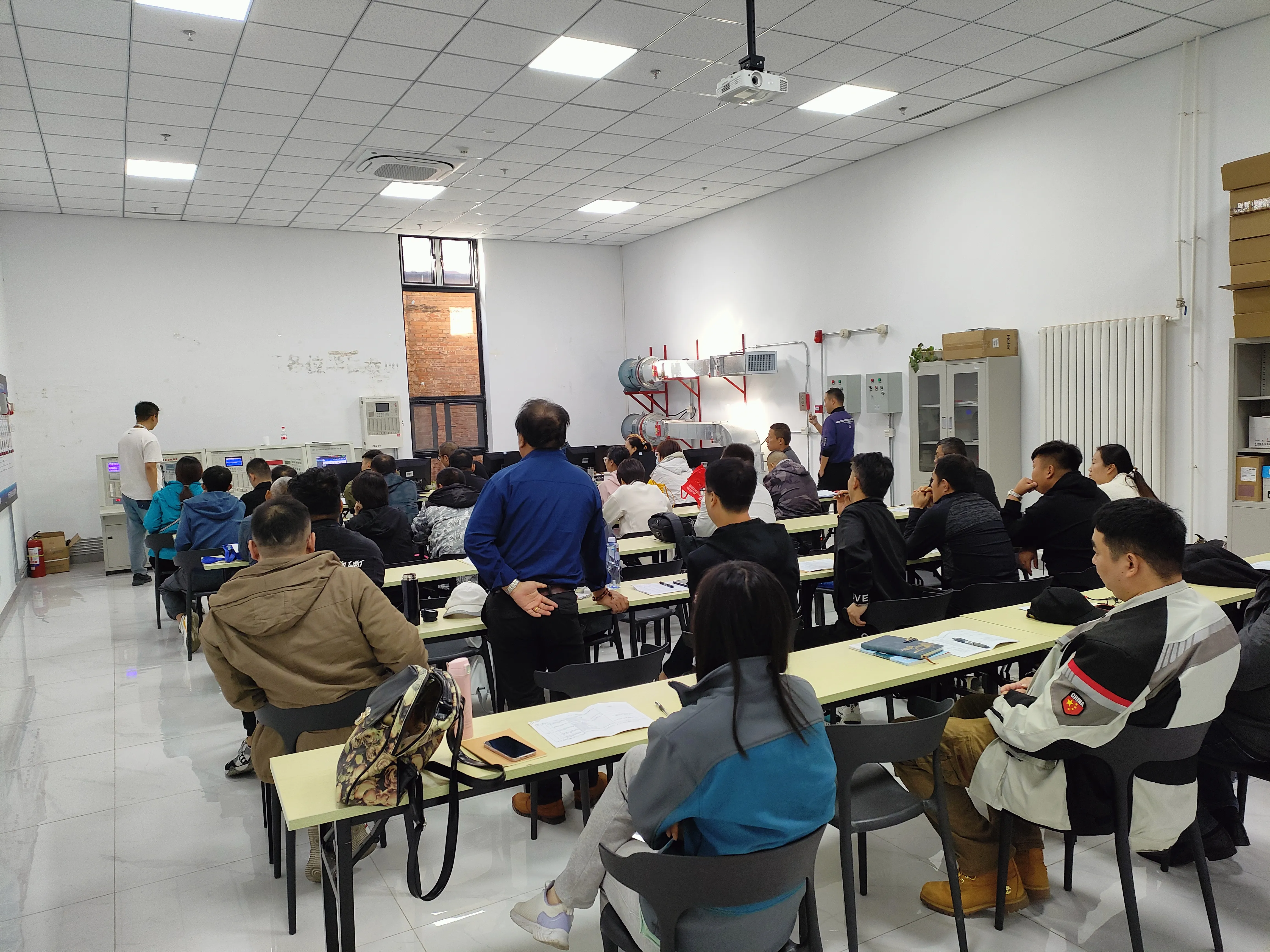 学天教育_北京消防学校_分校风采