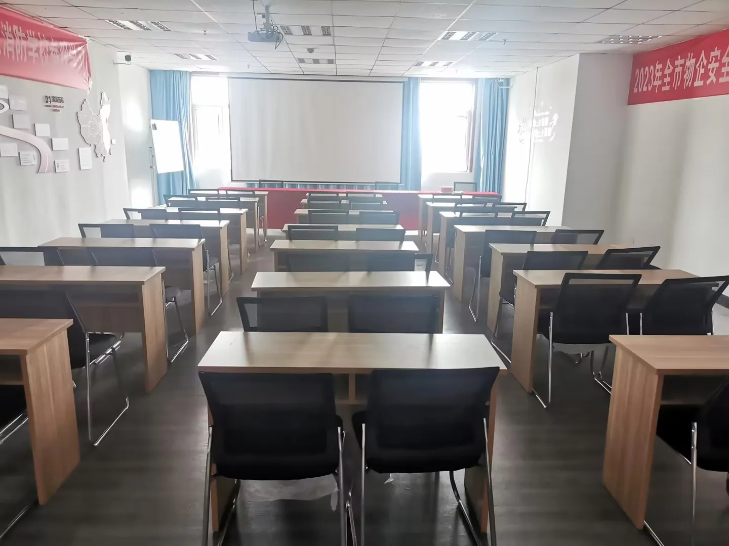 学天教育_太原消防学校_分校风采