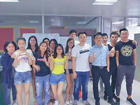 学天教育_深圳分校_集体照